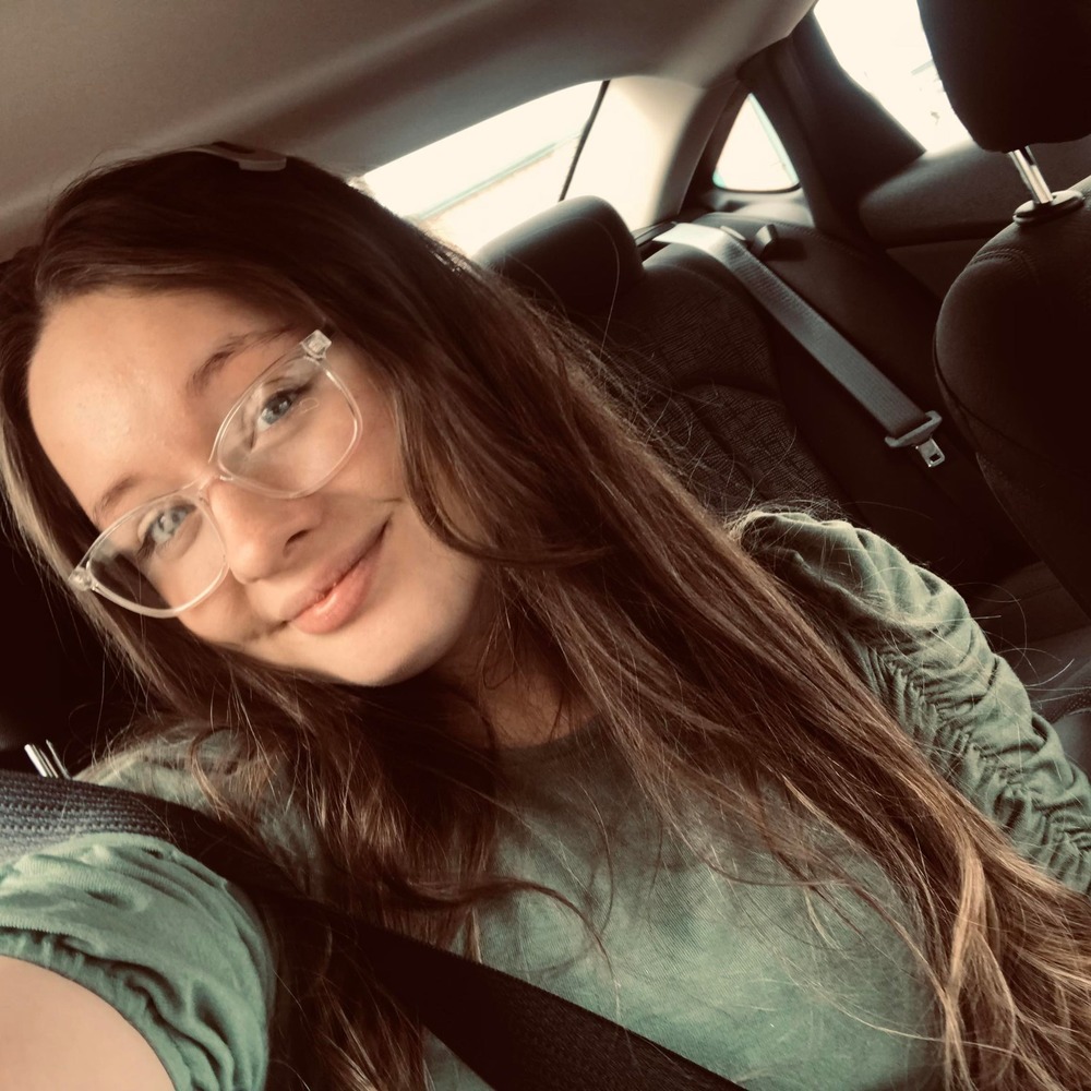 Meet your Posher, Hailey